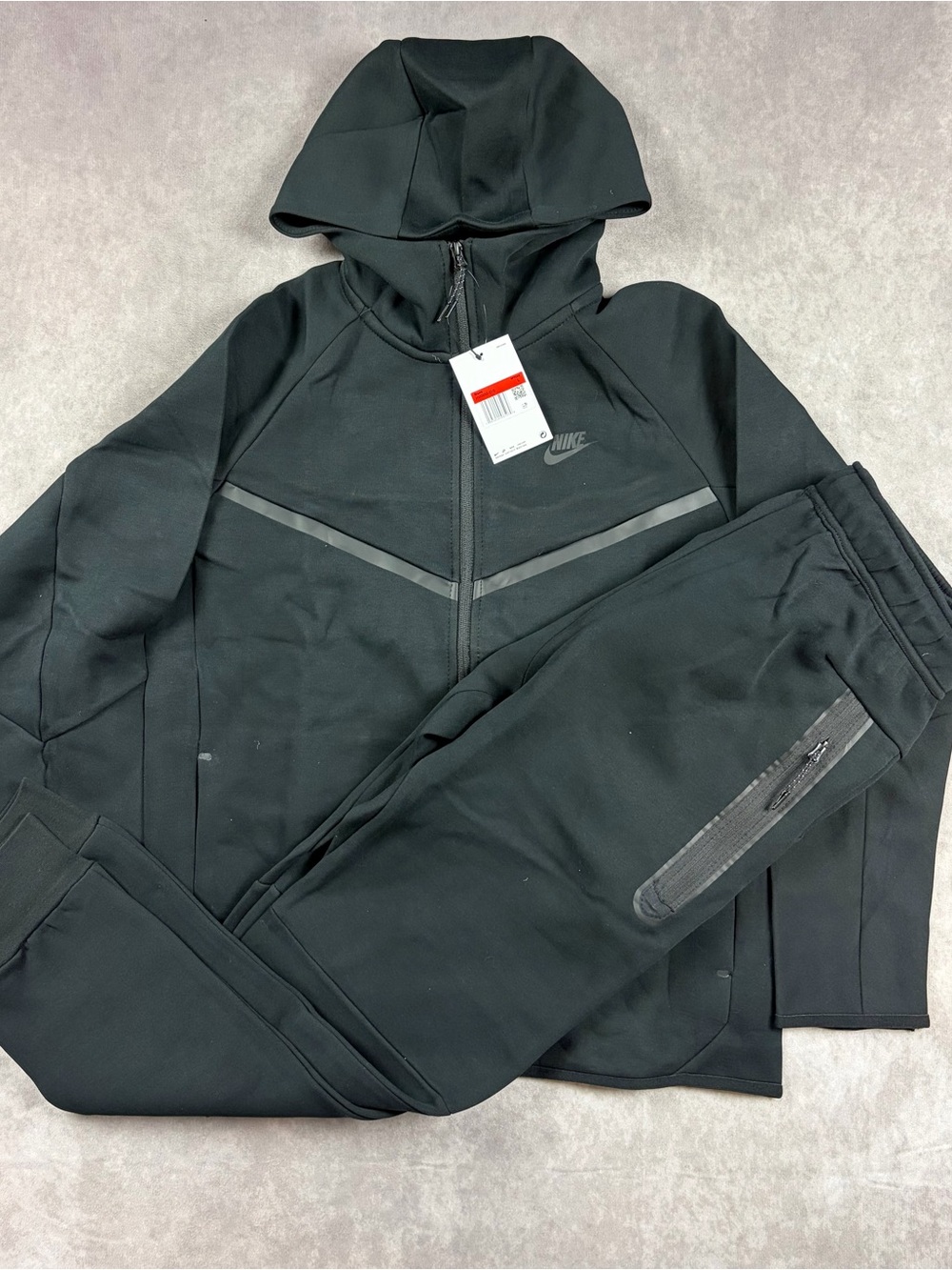 Nike Tech Set Mens large NWT
